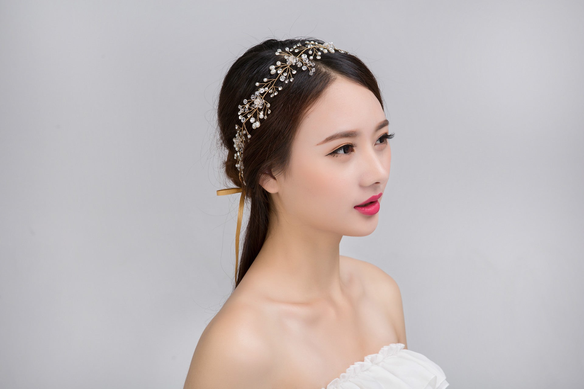 Rein handgemachte gold- und silberfarbene Kristall-Braut-Haaraccessoires