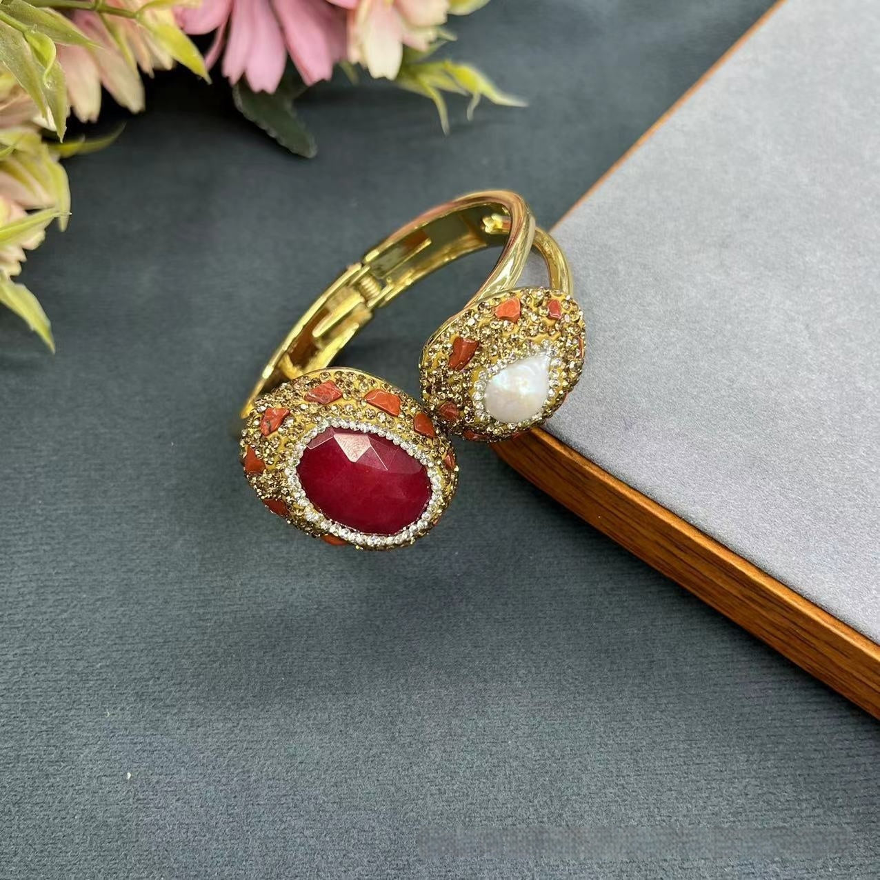 Fashion And Fully-jewelled Design Color-preserving Electroplated Natural Stone Bracelet