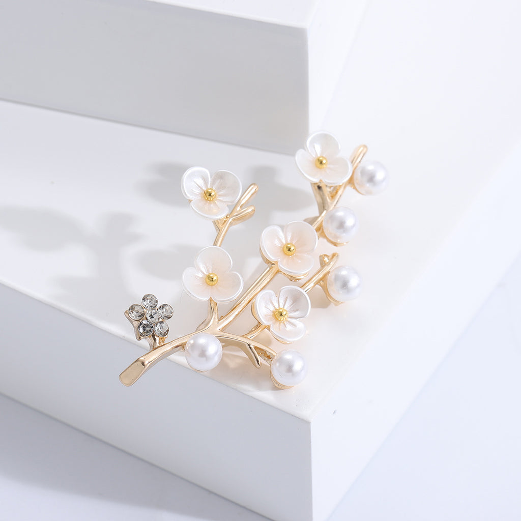Mode Neues Retro Fritillaria Süßwasserperlen-Pflaumenbrosche Mode Elegante High-End-Accessoires