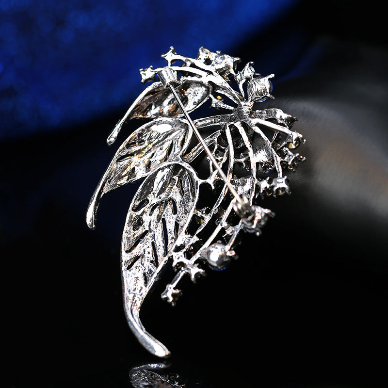 Colorful Hollow Leaf Brooch Sweater Atmospheric Accessories