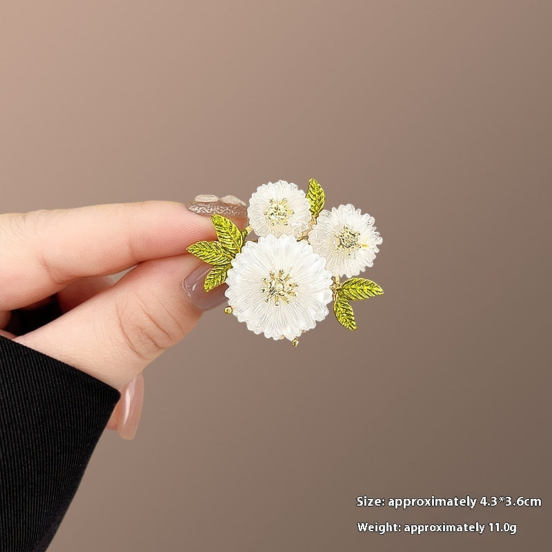 Nuevo Broche de Aleación de Alta Sensación de Nicho de Alta Gama, Pin para Abrigo y Traje, Corsage Versátil de Alta Gama