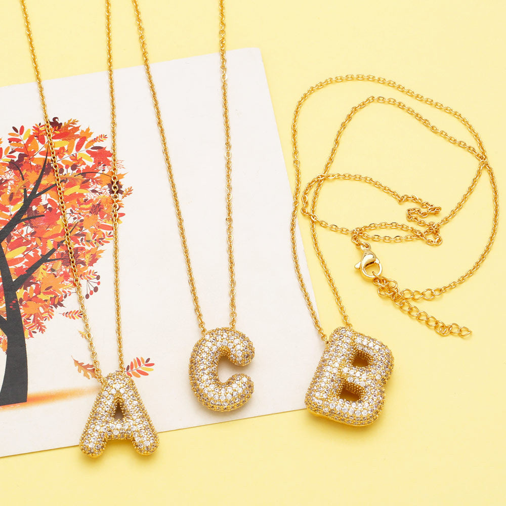 Collar con 26 letras inglesas para mujer con circonitas incrustadas