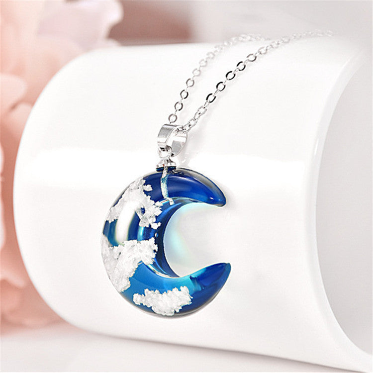 Cadena de clavícula Baiyun con colgante de resina y gema de tiempo