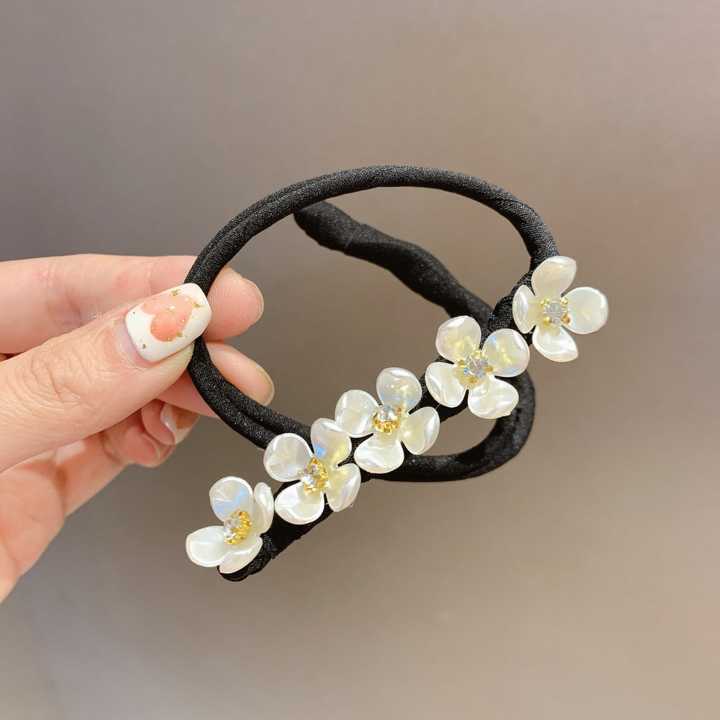 Netter roter Haarkamm mit Perlen und Diamanten, geflochtene Frisur, Haarnadel