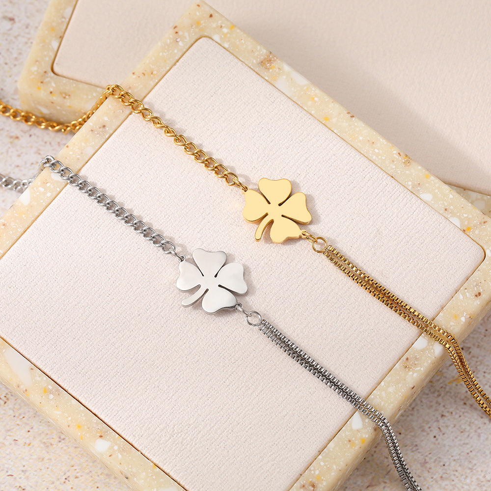 Pulsera de trébol retro de acero titanio con personalidad creativa y amor