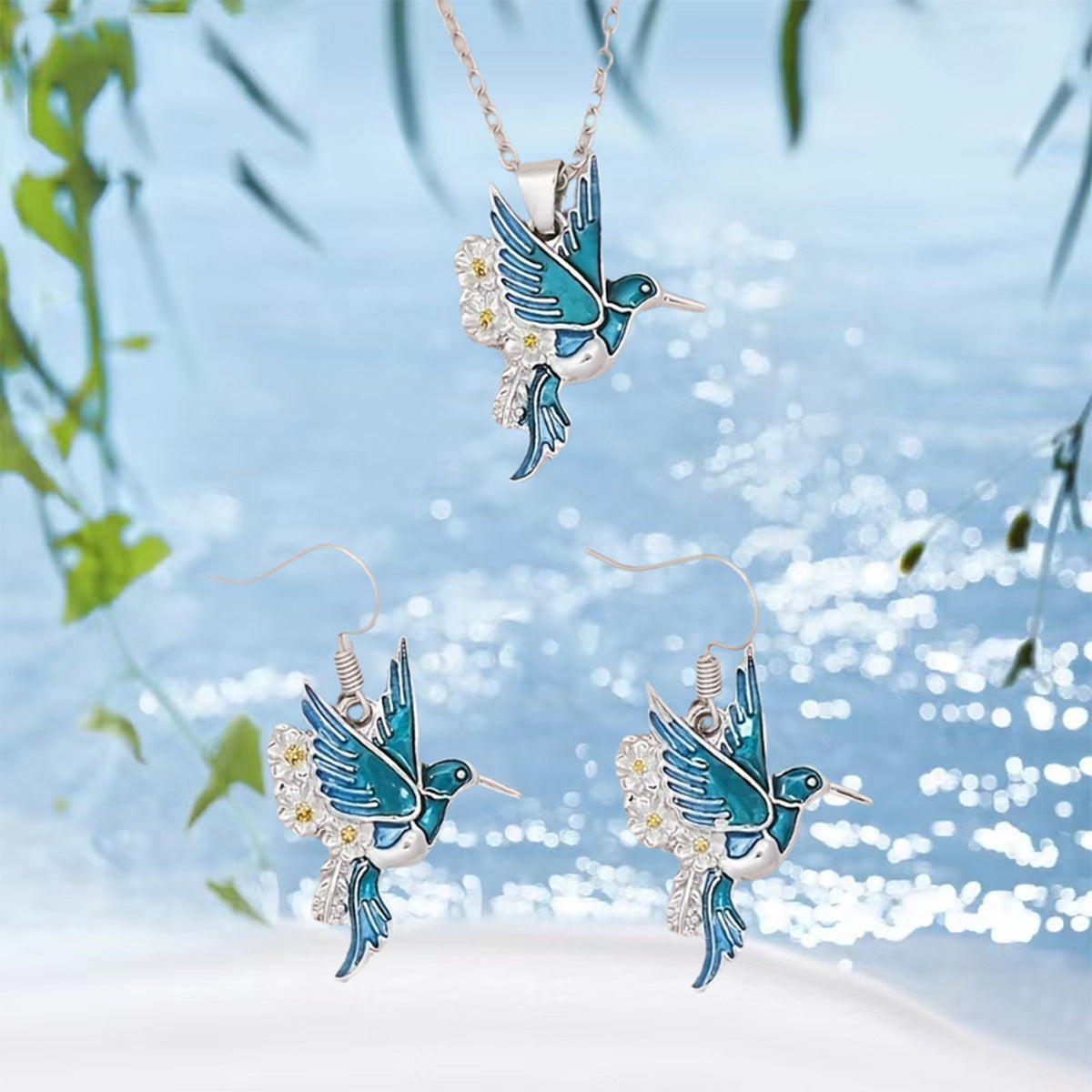 Juego de collar con colgante de colibrí y pendientes