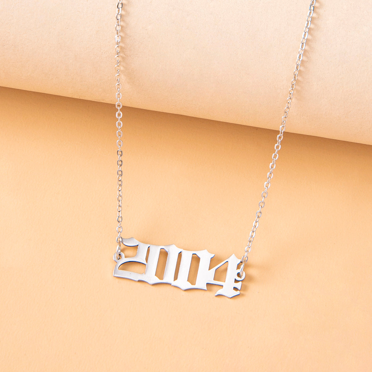 Jahreszahlen-Halsketten für Damen – Geburtstagsgeschenke
