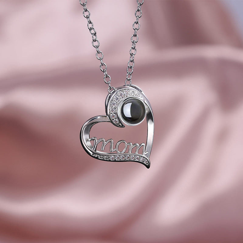 MOM Herzförmige Projektion Individuelle Foto-Halskette Geburtstagsgeschenk für Mutter Accessoires