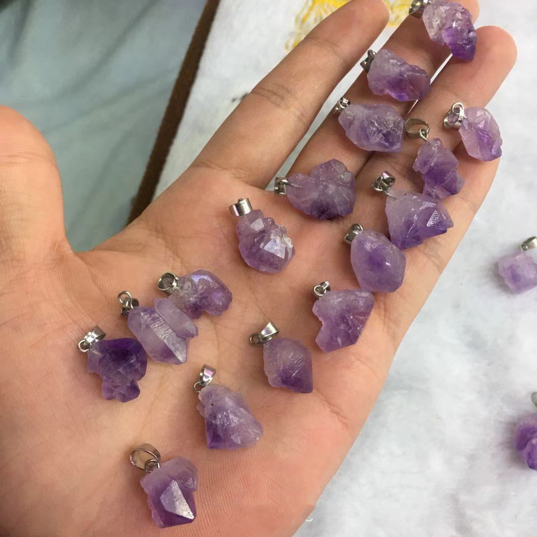 Natürlicher Lavendel-Amethyst-Felsen, unregelmäßige Anhänger