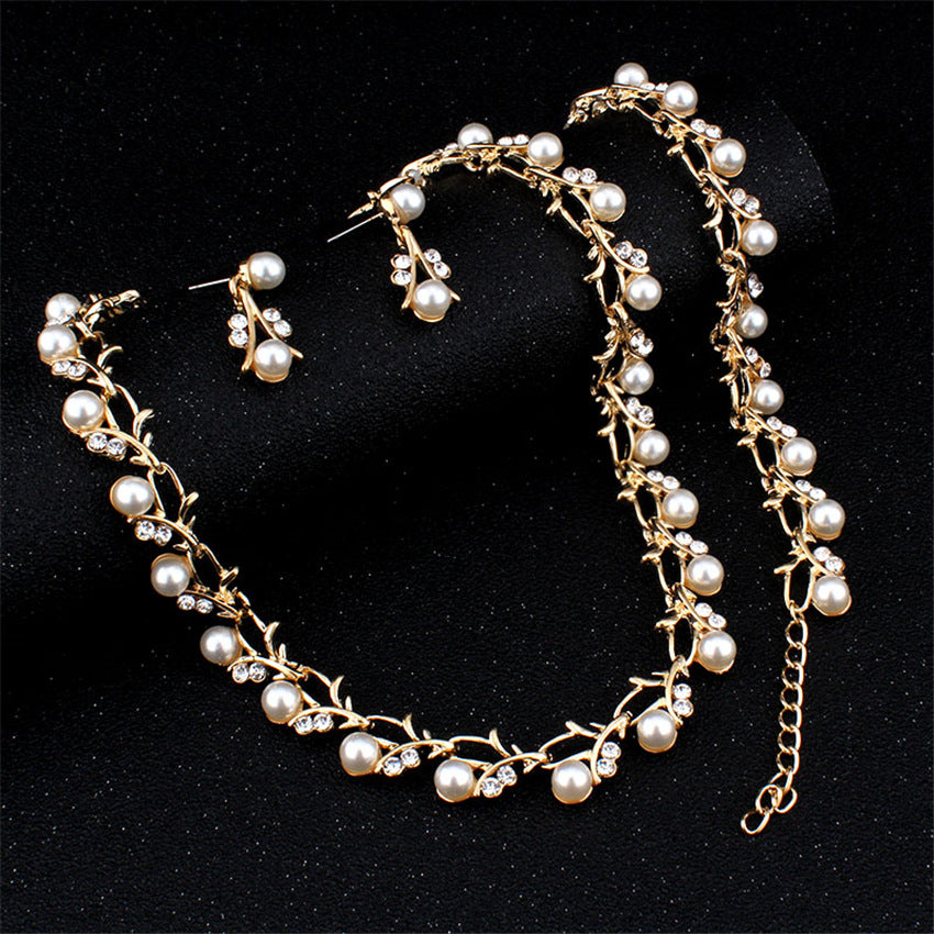 Three-piece women's jewelry set