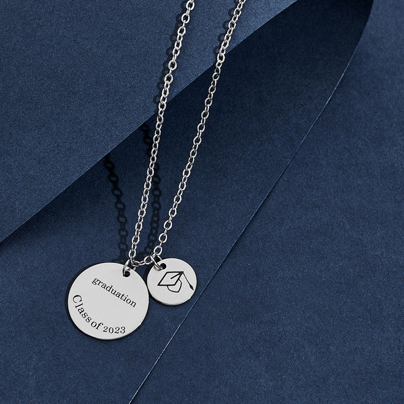 2023 Round Graduation Pendant Necklace Red Crystal Graduation Heart Necklaces