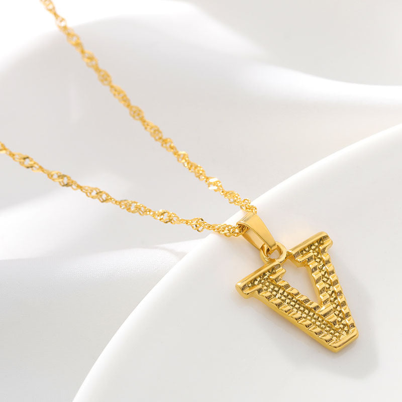 Halsketten mit goldenem Initialen-Alphabet-Namen