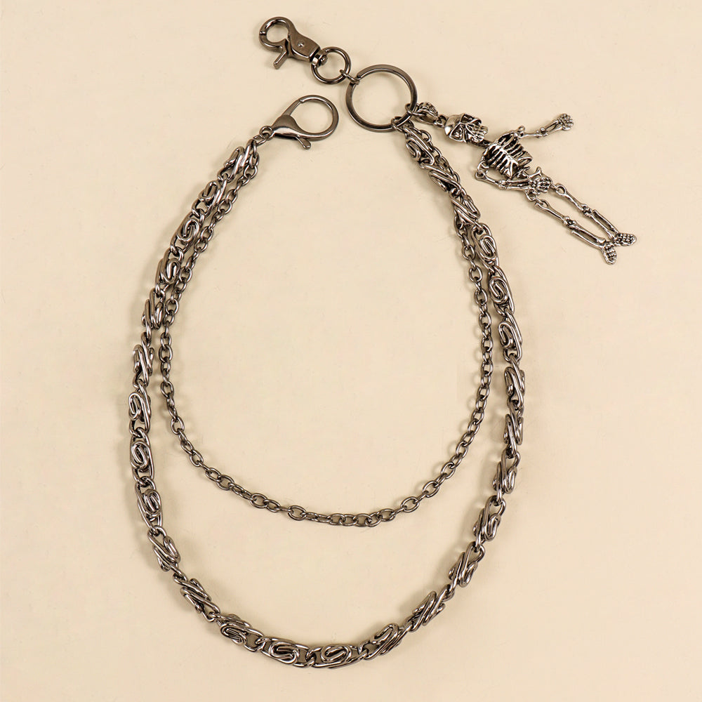 Los más vendidos tanto para hombres como para mujeres son los relicarios de calavera, pistolas de metal, pantalones de cadena negra, vaqueros, monos, accesorios hip-hop hipster y adornos de cintura