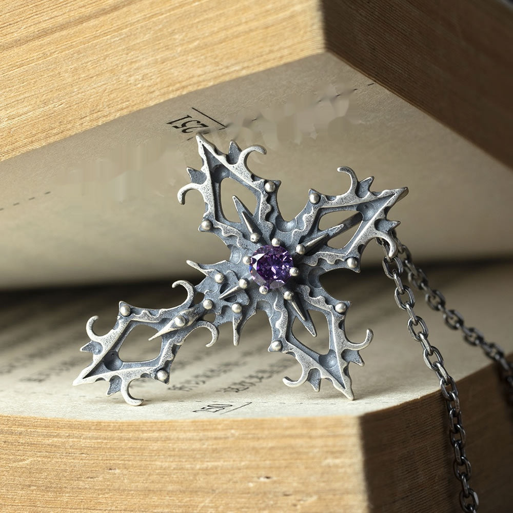 Vollständiger Sterling-Silber-Anhänger mit Kreuz im dunklen Stil