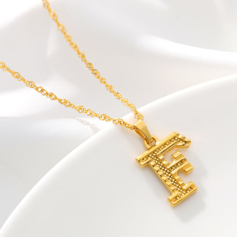 Halsketten mit goldenem Initialen-Alphabet-Namen
