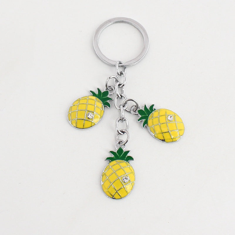 Creativo llavero con colgante de cadena de fruta de simulación