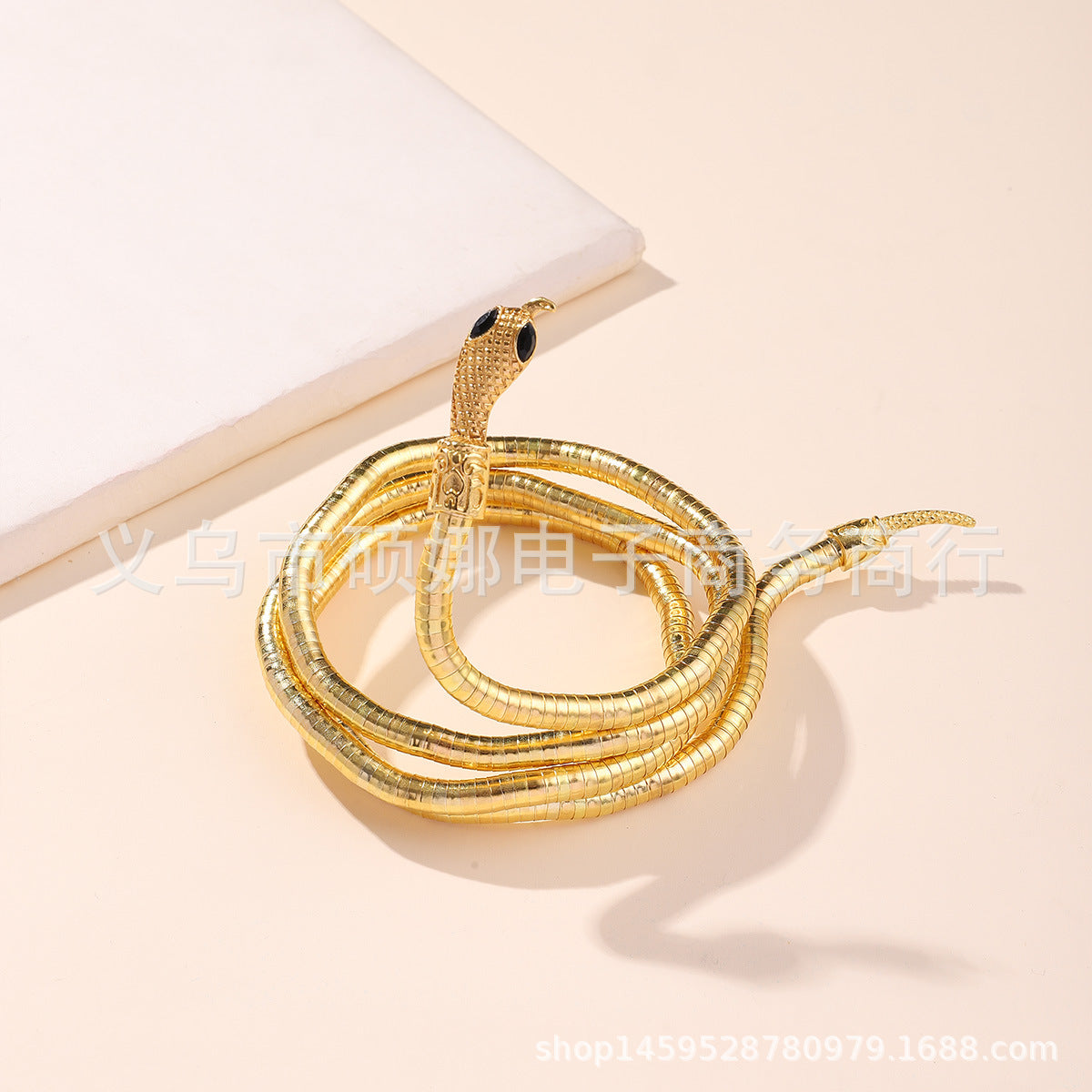Cadena de hueso de serpiente, modelos para hombre y mujer, apertura oscura, Europa y Estados Unidos, estilo frío, forma aleatoria, collar con diseño de serpiente sinuosa.