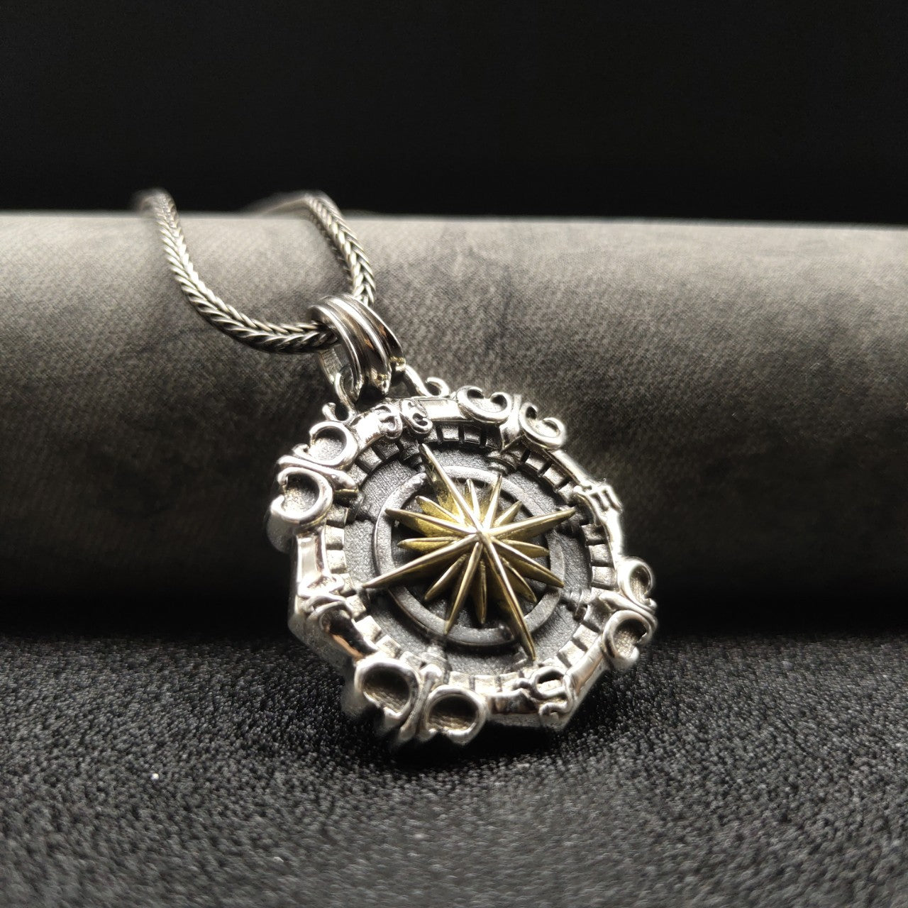 Neue S925 Sterling Silber Tiefsee-Kompass-Hundemarken-Herrenkette