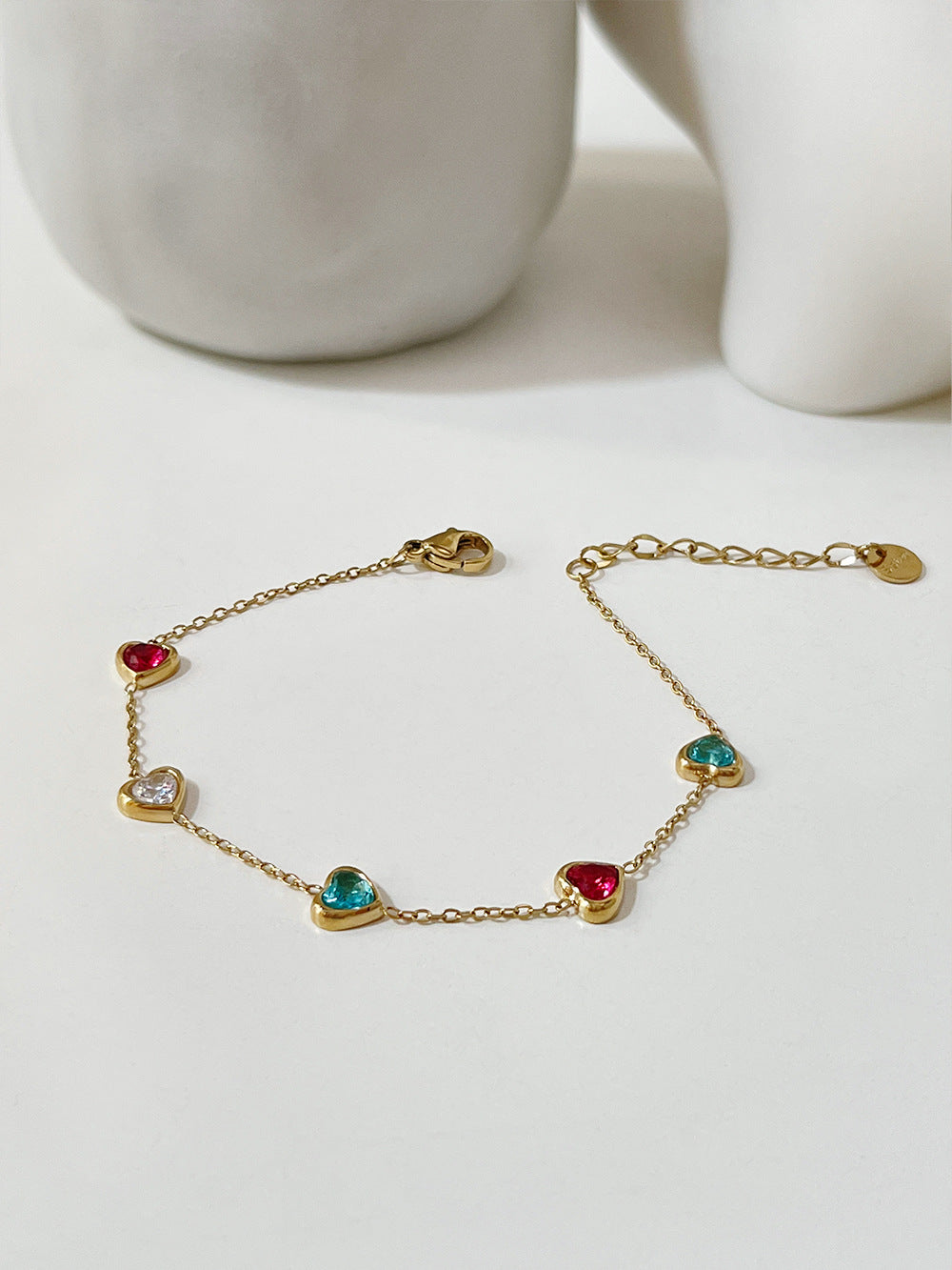 Pulsera de Acero Titanio Corazón de Amor con Zirconia Diamante, Diseño Fresco y Puro No Convencional