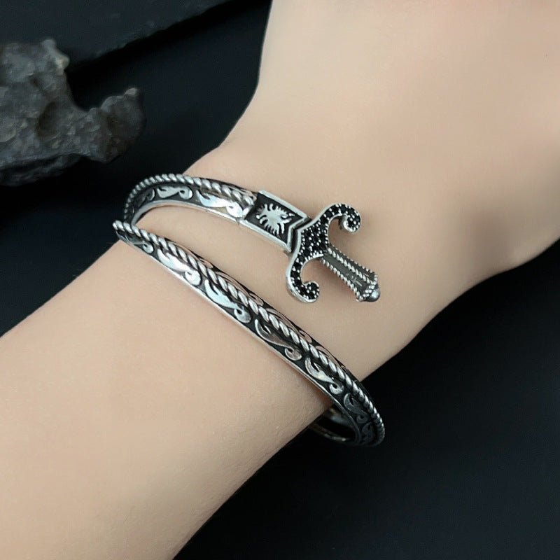 Schlangenförmiges Schwert Personalisiertes Armband Mode Retro Gravur