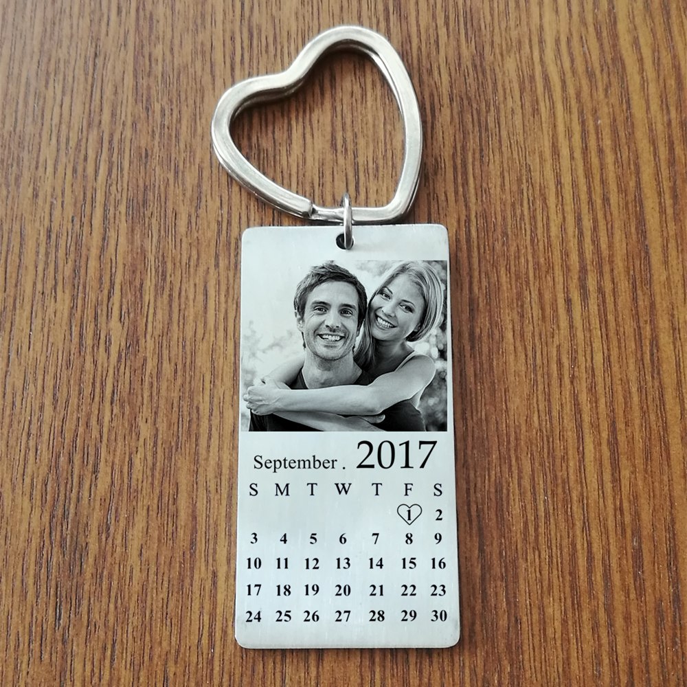 Personalisierter Edelstahl-Fotokalender-Schlüsselanhänger zum Einbrennen, ID-Hundemarken-Anhänger, Schlüsselanhänger, Dropshipping