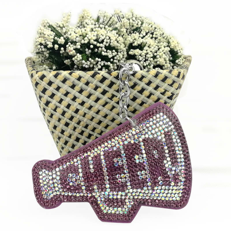 Llavero creativo con letras inglesas de terciopelo coreano y diamantes