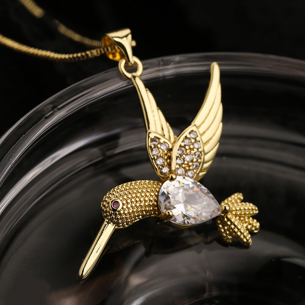 Collar con colgante de pájaro de personalidad de nicho, chapado en cobre y oro de 18 quilates