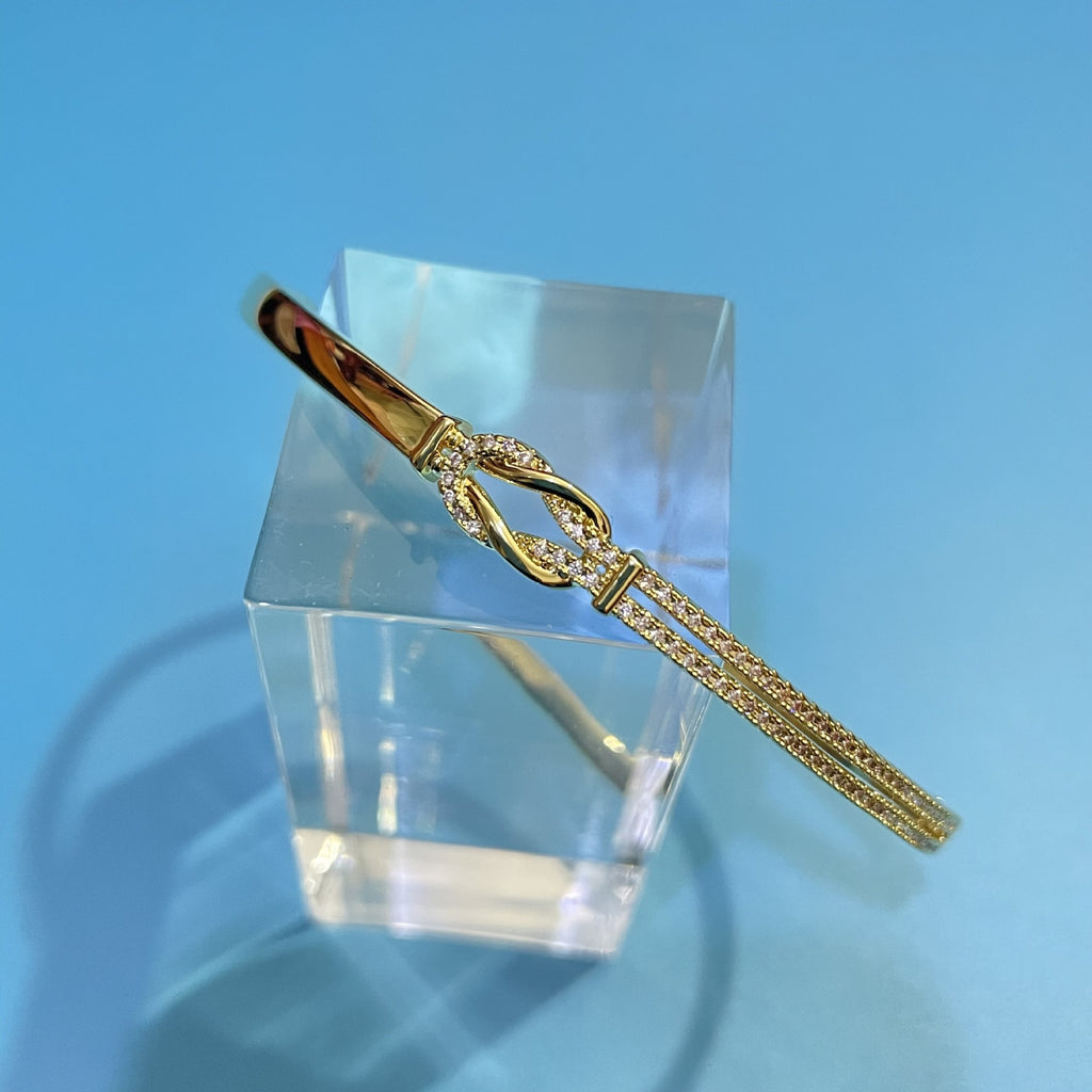 Pulsera de Moda Sencilla con Circonitas, Símbolo Infinito, Ocho Caracteres Anudados