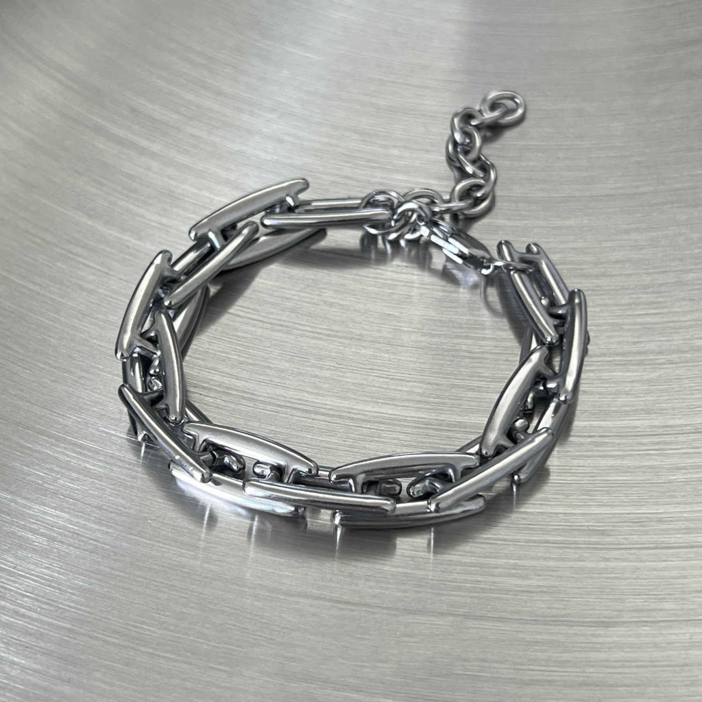 Nicht verblassendes Titan-Stahl-Armband für Herren im fortschrittlichen Design