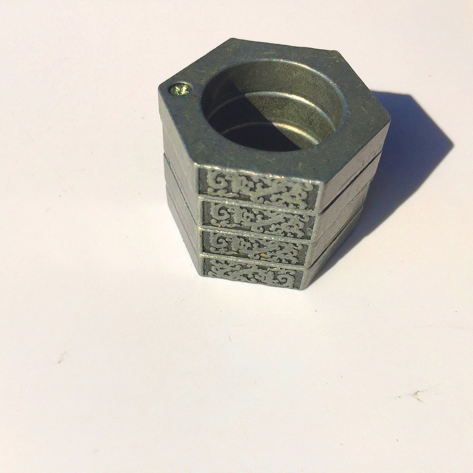 Anillo de defensa personal resistente, rompecristales de emergencia, anillo redondo hexagonal, anillo de hebilla para dedo, anillo de hebilla para dedo para escalar al aire libre