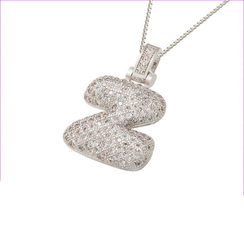 Schlüsselbeinkette Kupfer Mikro-intarsierte Zirkon 26 Buchstaben-Anhänger-Halskette für Frauen Geburtstag Schmuck Geschenke