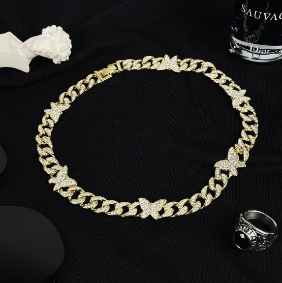 Collar de cadena de clavícula cubana con mariposa  Moda