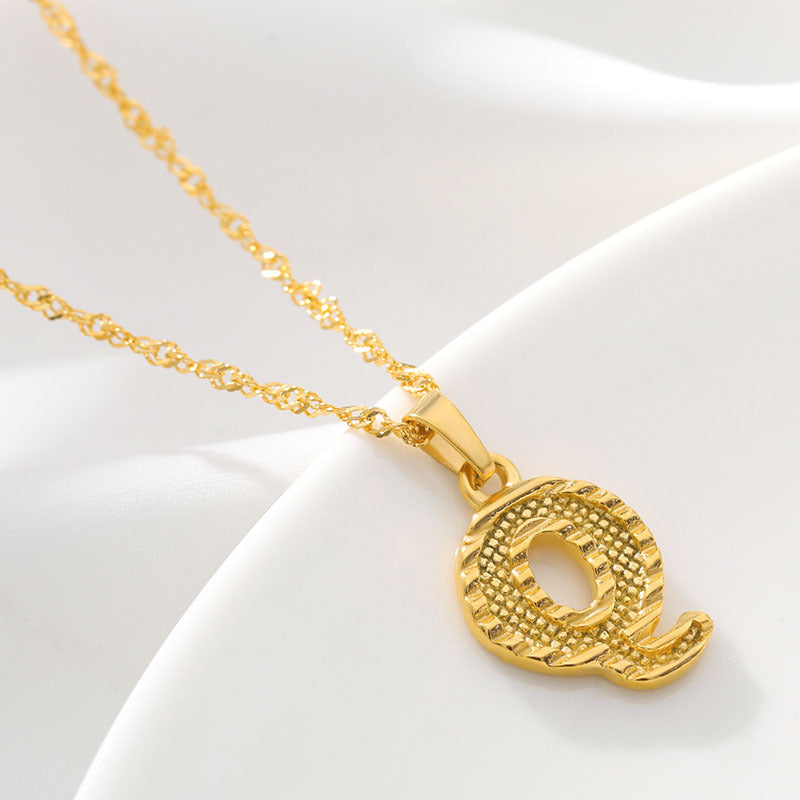 Halsketten mit goldenem Initialen-Alphabet-Namen