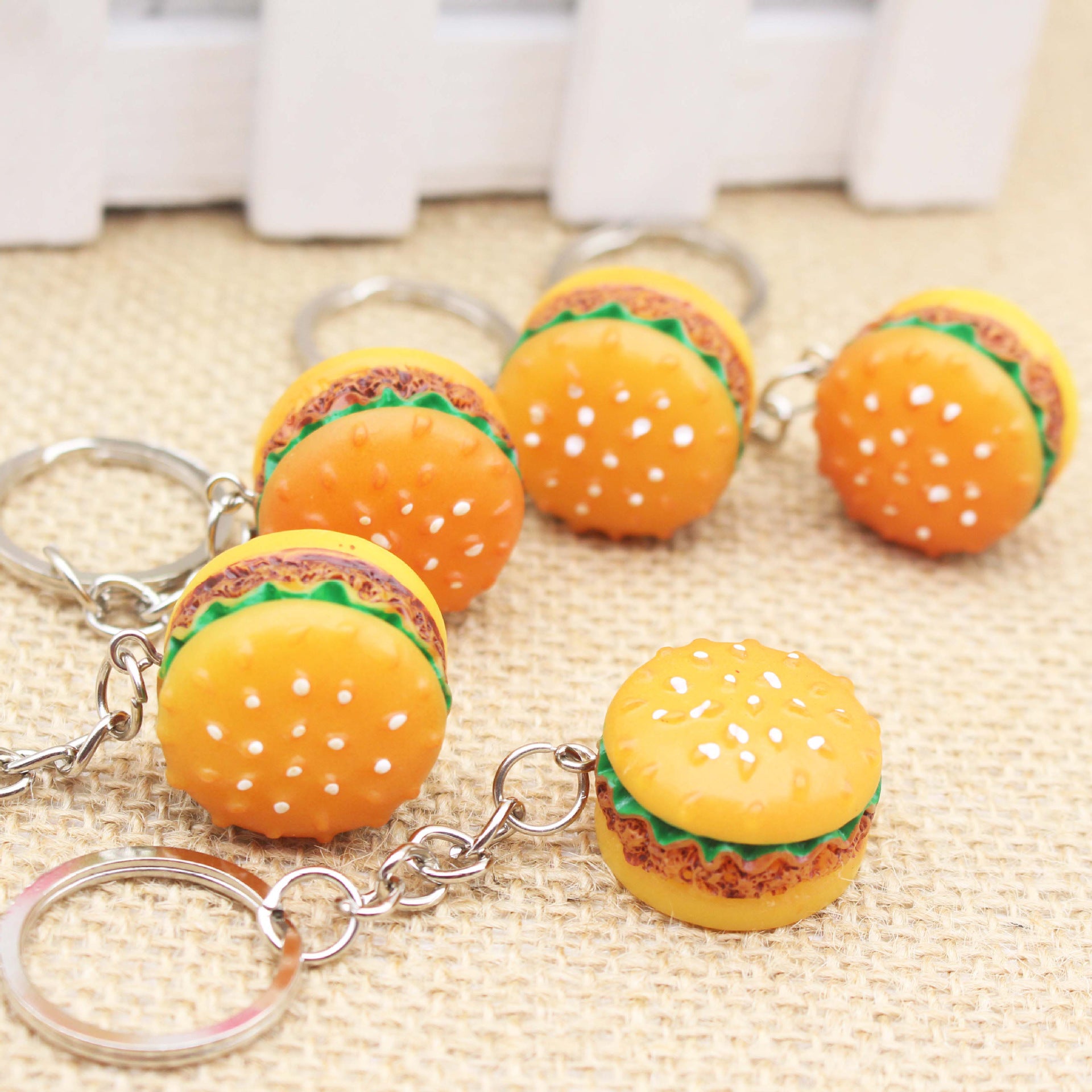 Accesorios de Llavero con Forma de Mini Hamburguesa de Resina