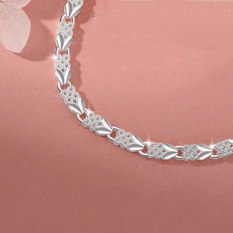 Modisches hochwertiges Armband im leichten Luxus-Stil für Frauen