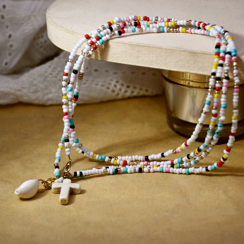 Collar de cuentas de doble capa con cuentas de colores y concha