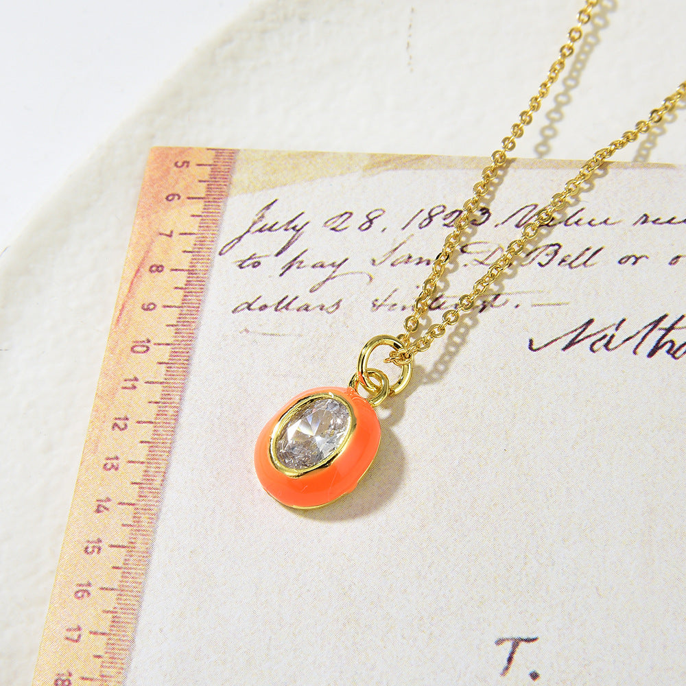Damenmode Geometrisches Muster Oval Kupfer Mikro-Eingelegter Zirkon Gold Anhänger Halskette