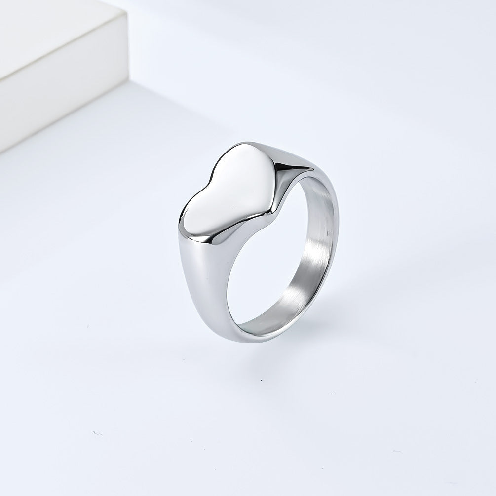 Anillo de amor con forma de corazón de acero de titanio estilo unisex