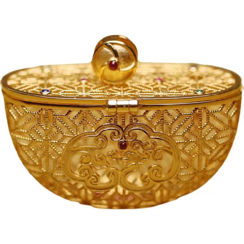 Neuartiges und exquisites Design, ausgehöhlter, eingelegter Schatzkästchen-Anhänger, antiker Seidengold-Anhänger, Gewürzfrauen