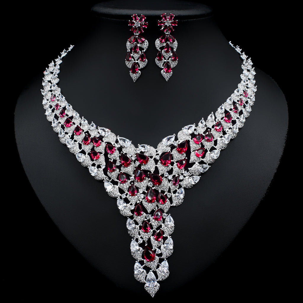 Komplettes Diamant-Set, ausgefallene Mode-Halskette und Ohrringe