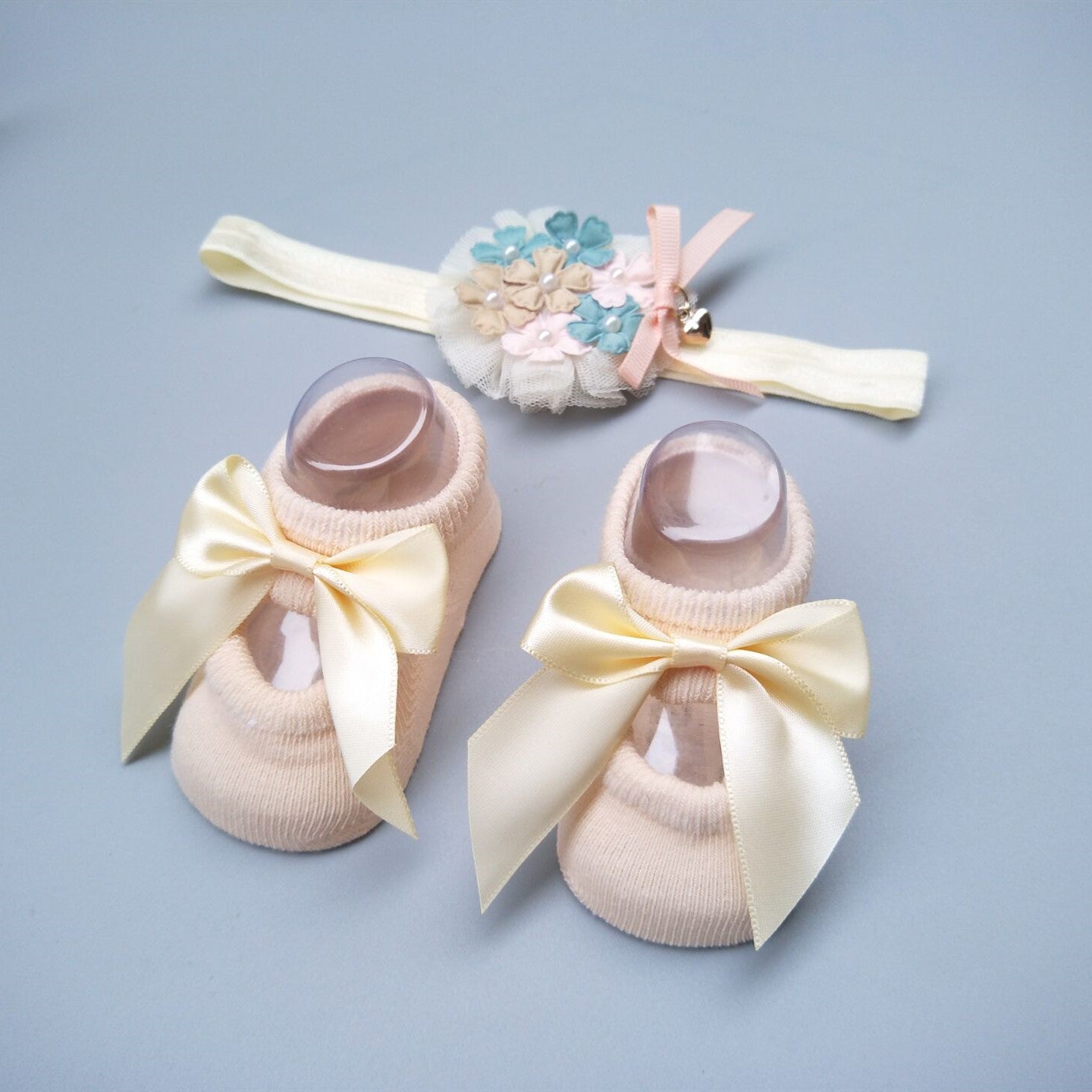 Caja de regalo de calcetines y diadema para bebé niña