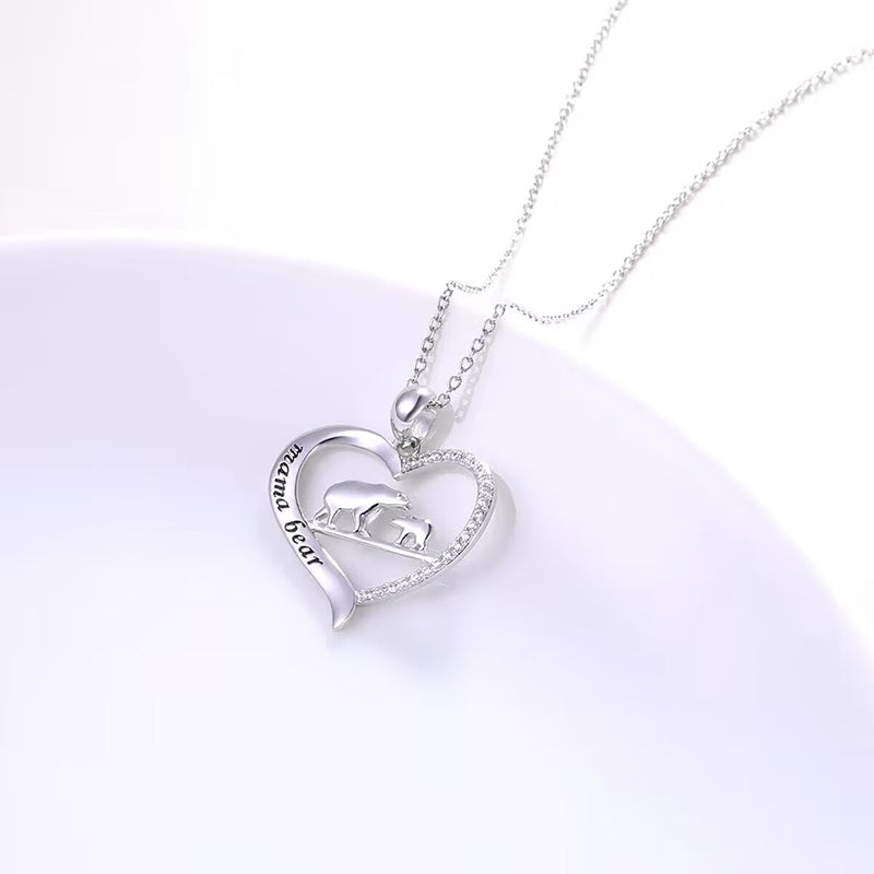 Collar con colgante de corazón de cristal Mama Bear, nueva moda 2023