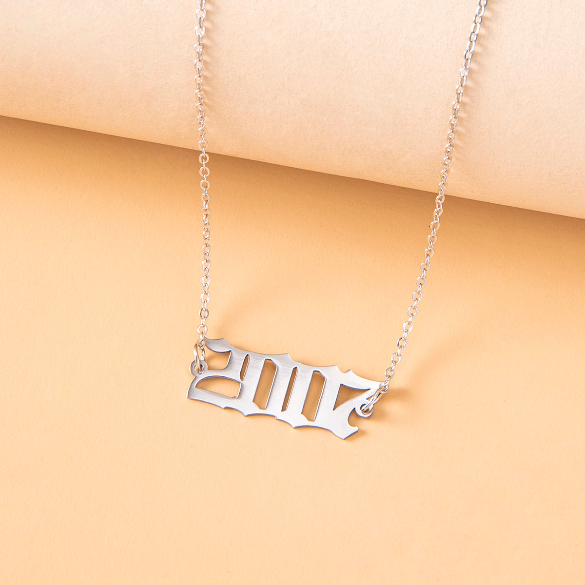 Jahreszahlen-Halsketten für Damen – Geburtstagsgeschenke