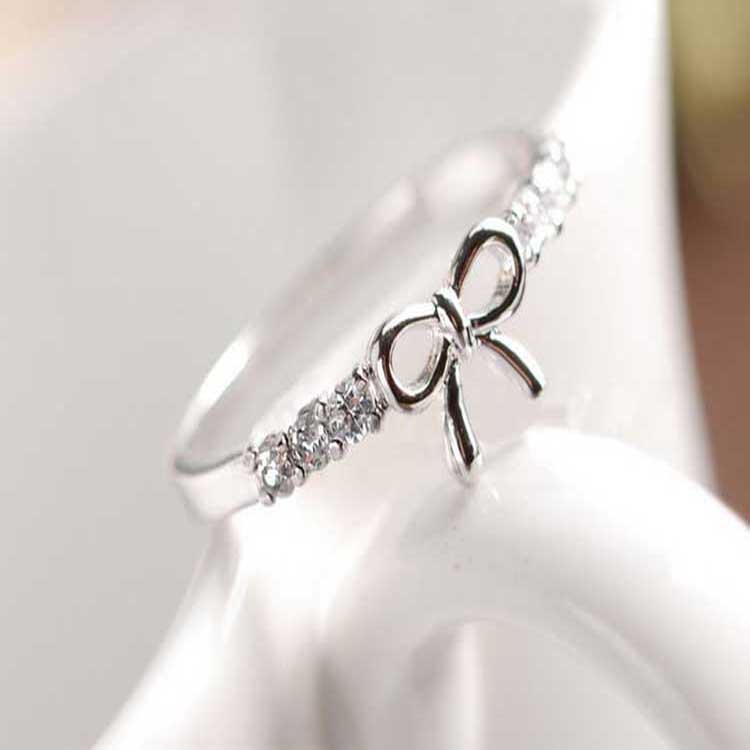 Einfacher Diamant-Schleifenring Ring
