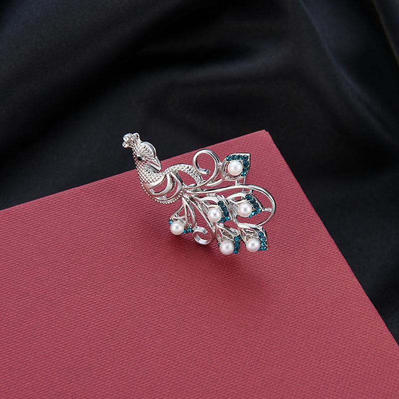 Broche de aleación de pavo real de alta gama con diamantes completos