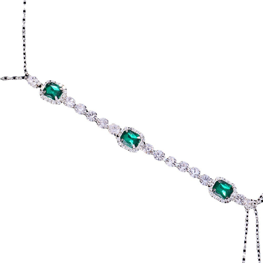 Cadena de pecho con diamantes de imitación de esmeralda de moda