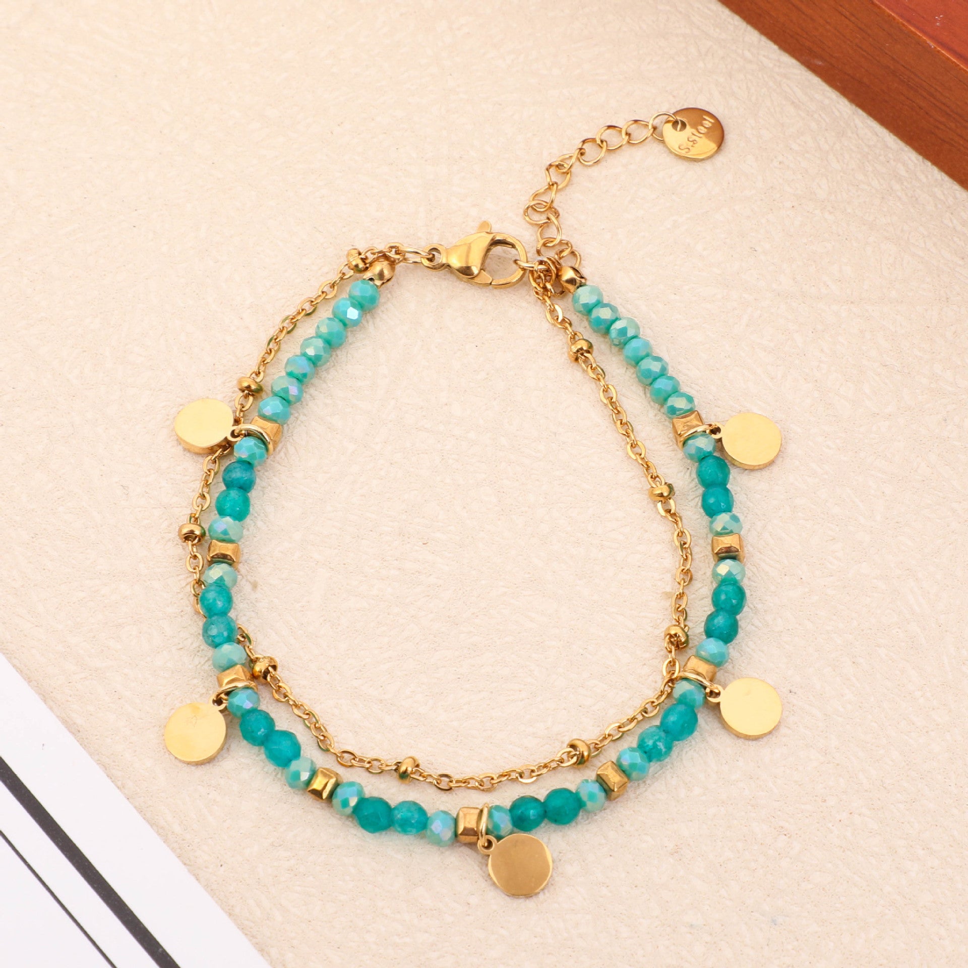 Französisches, handgefertigtes, exquisites kleines Armband mit runden Scheiben