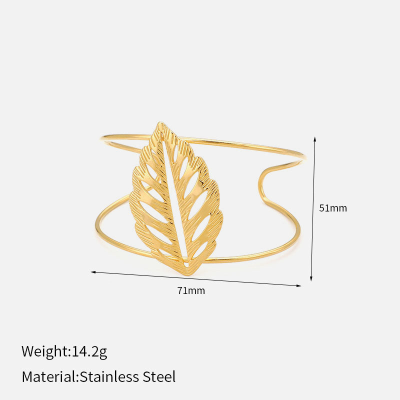 Exaggerated Inlaid Zircon Three-dimensional Butterfly Leaves Open Bracelet