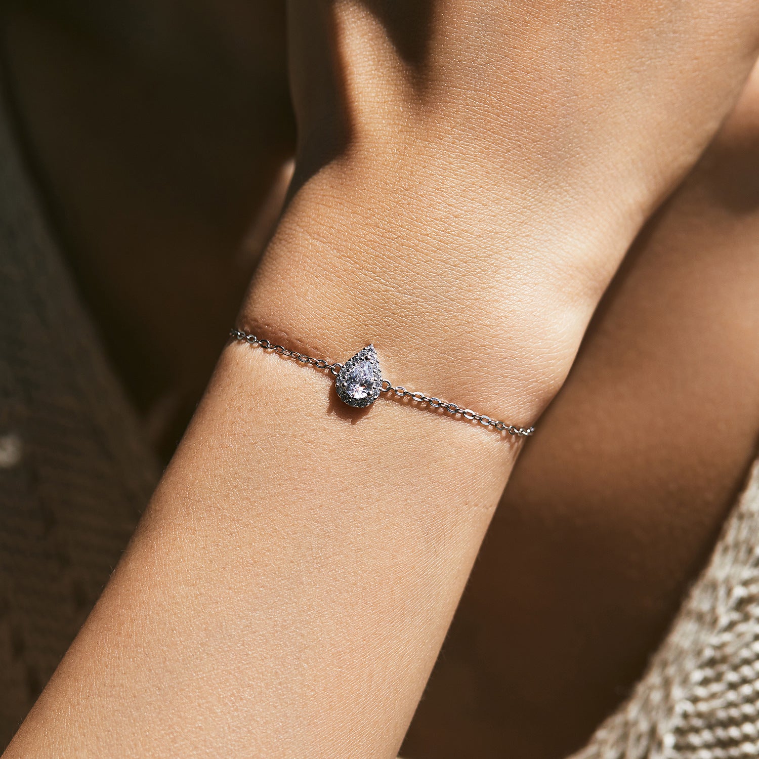 MODIAN MODIAN Pulsera de Plata de Ley 925 con Circonita Elegante en Forma de Gota
