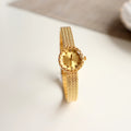 Reloj de mujer pequeño Simple Retro, de interés especial, de lujo ligero, dorado